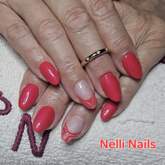 Piros és bordó gél-lakkozott körmök – Nelli Nails, Hidas