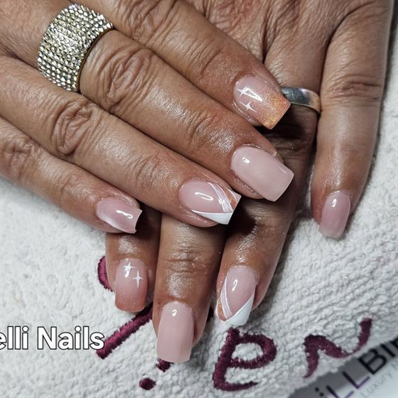 Natúr, ápolt rövid gél-lakk – Nelli Nails, Hidas
